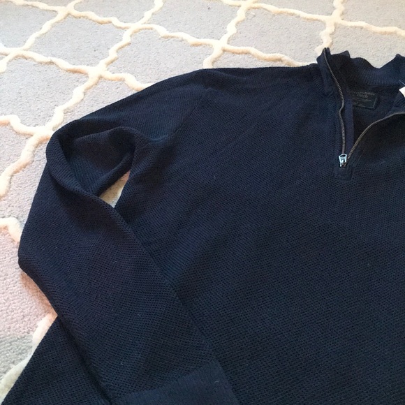 Abercrombie and Fitch quarter zip - Picture 4 of 5